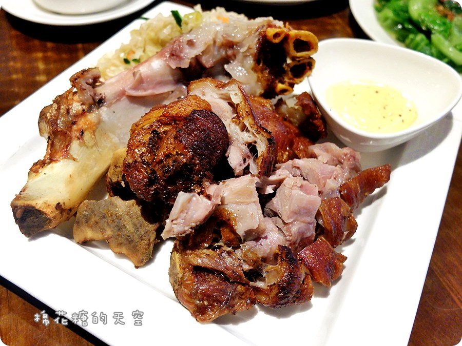 0菜德國豬腳2.JPG