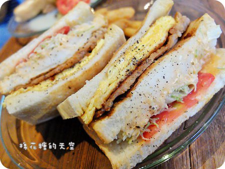01多士餐點總匯3.JPG