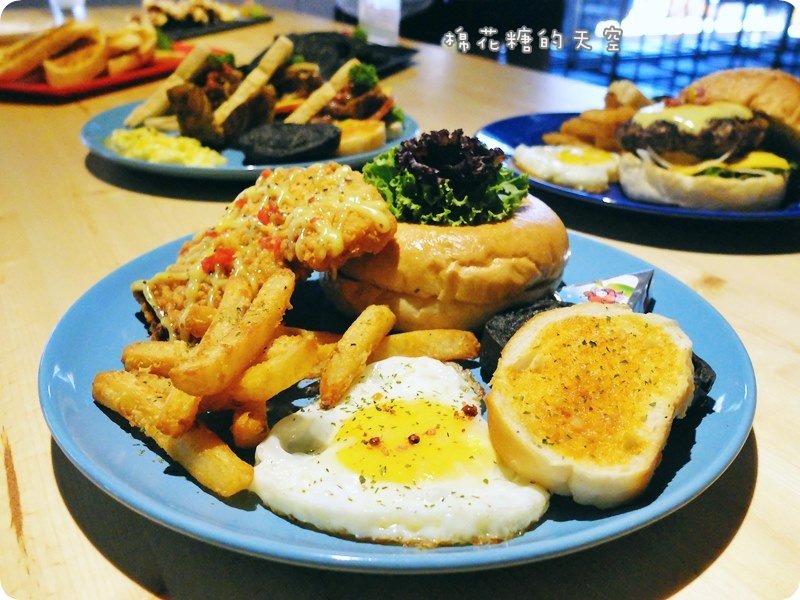 00餐點全.JPG