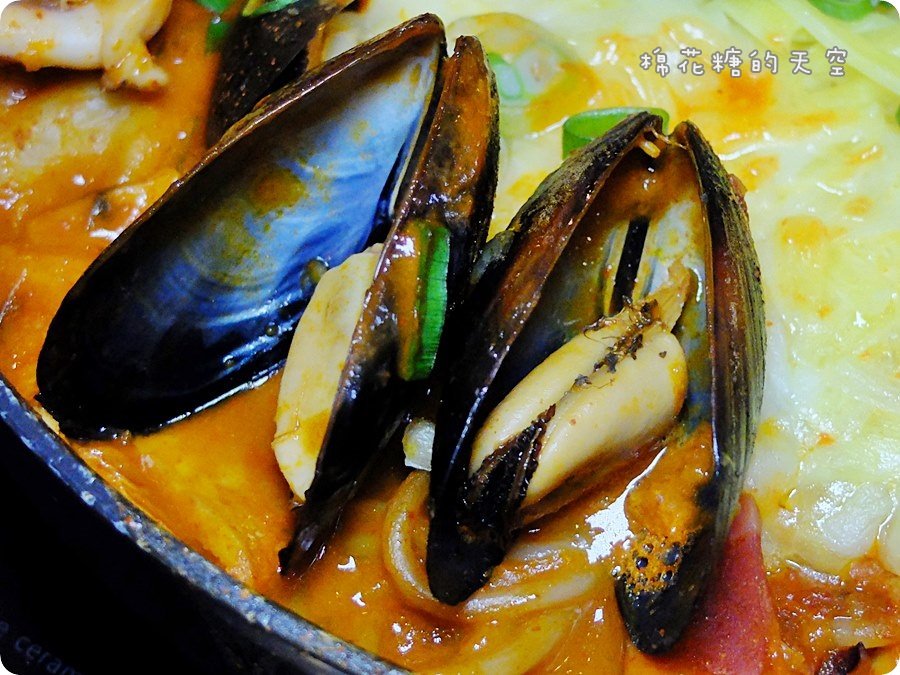 0年糕鍋海鮮淡菜.JPG
