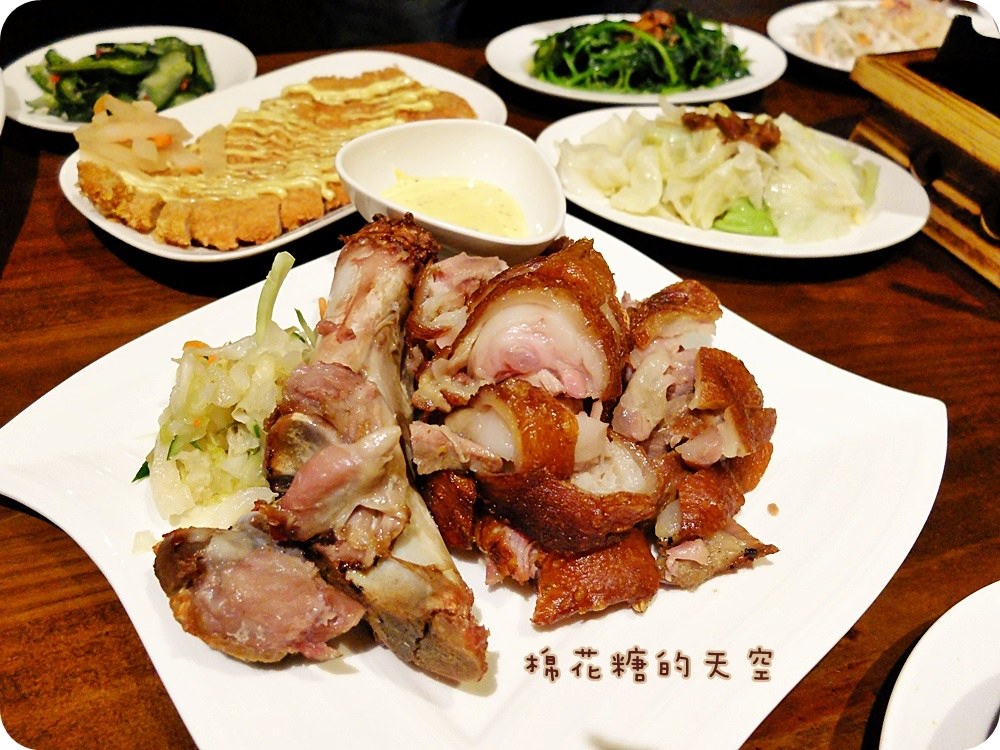 00主菜豬腳2.JPG