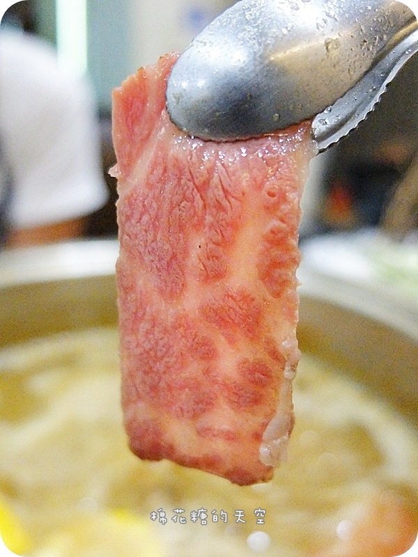 01昇鴻火鍋招待3.JPG
