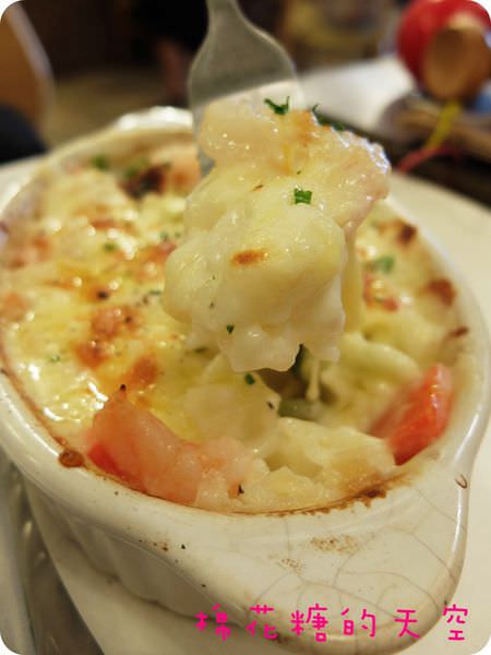 00海鮮白醬焗飯1