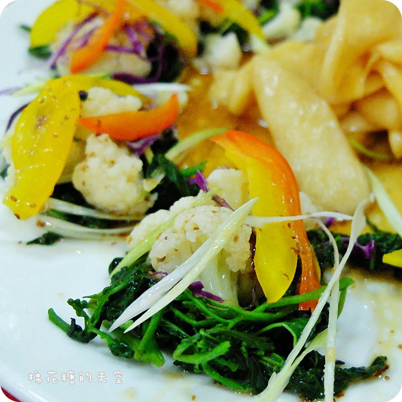 01餐廳野菜2.JPG