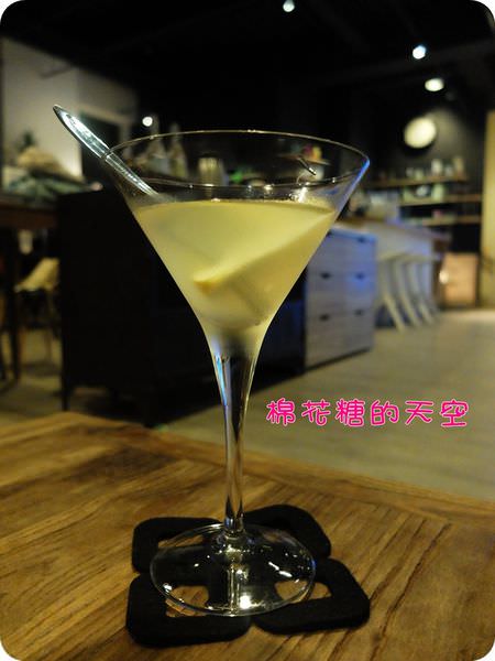 00飲料香蘋馬丁尼2.JPG