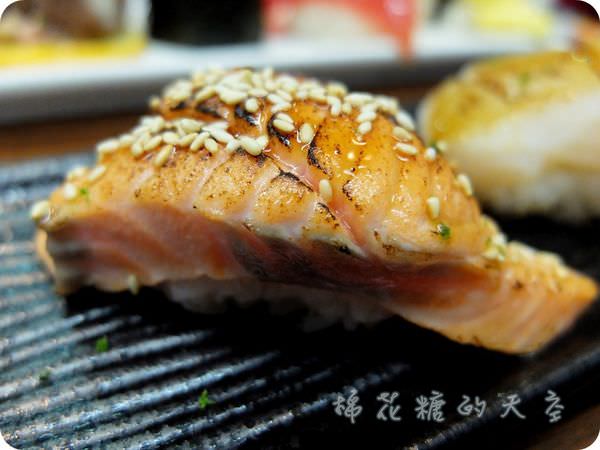 00單點厚切鮭魚.JPG