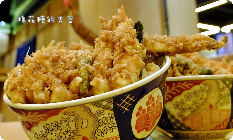 《台中美食》終於等到啦！金子半之助台中分店開幕啦～就在新光三越十樓！爆炸出來的日本第一天丼～12/28準時開丼囉！