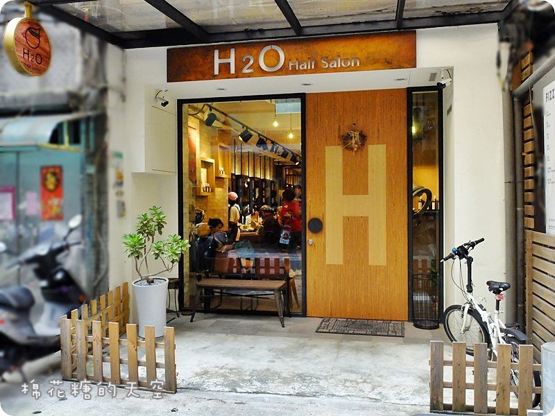 00外觀裝潢2.JPG