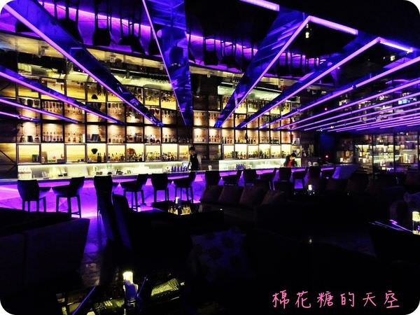 《台中夜生活》美食、爵士、沙發吧，下班後的好去處～mirage club~