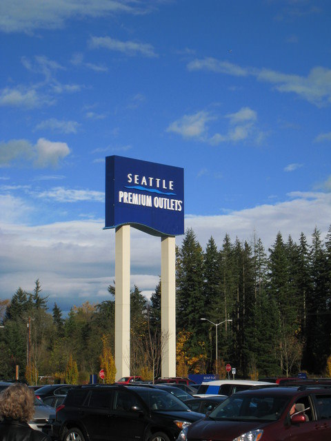 我在西雅圖~超興奮OUTLET日 Seattle Premium Outlets